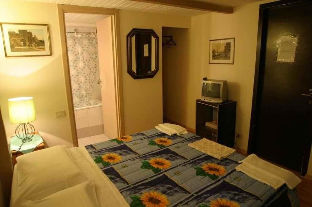 Al Pantheon Con Thomas Mann Bed & Breakfast Rome Luaran gambar