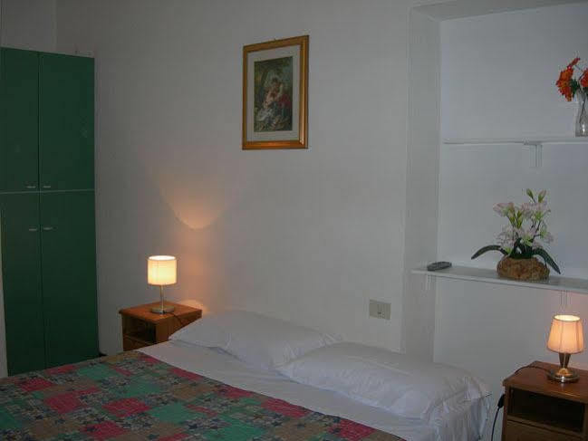 Al Pantheon Con Thomas Mann Bed & Breakfast Rome Luaran gambar